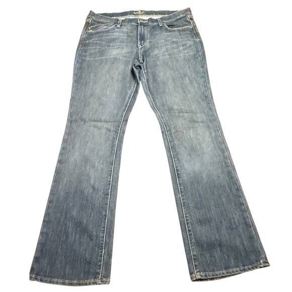 Old Navy Women’s Jean, the Flirt, flare, medium blue/wash, Size 14 - Picture 1 of 7